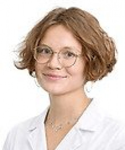 Ушакова Софья Дмитриевна стоматолог